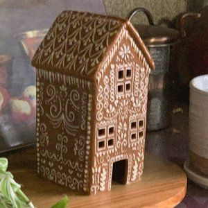 Pottery Barn Gingerbread House - Sold Out online/stores